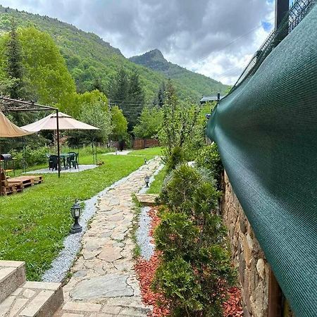 Cosy Mountain Villa In Nizepole 비톨라 외부 사진