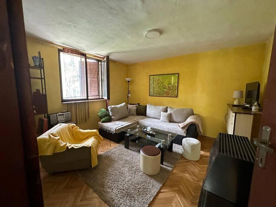 Cosy Mountain Villa In Nizepole 비톨라 외부 사진