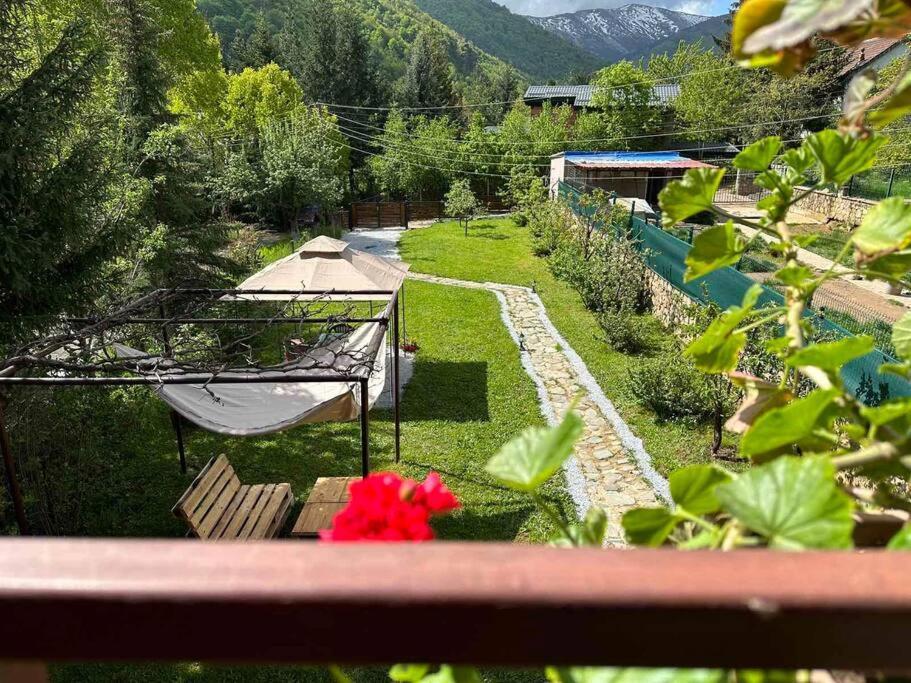 Cosy Mountain Villa In Nizepole 비톨라 외부 사진